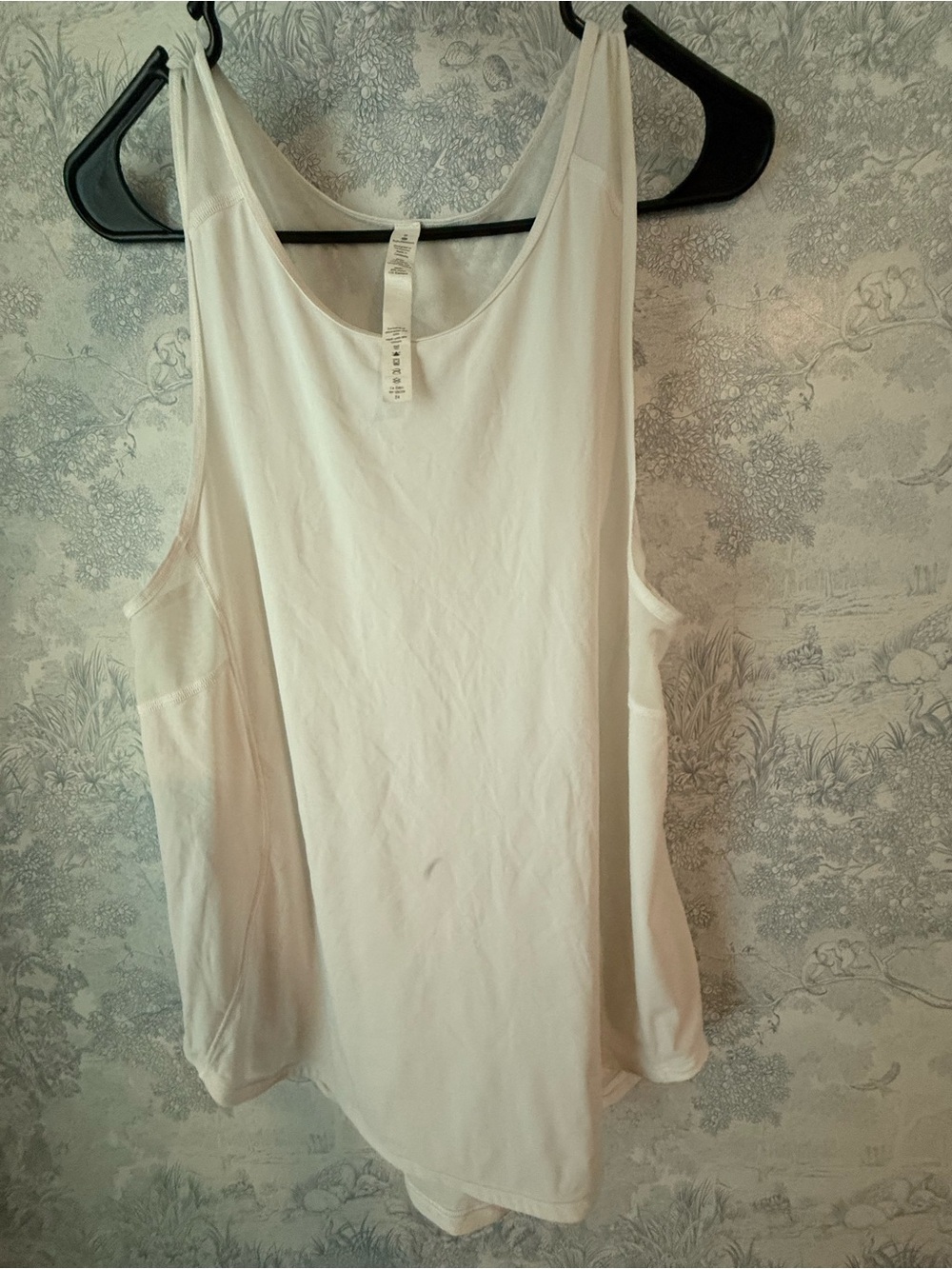 Lululemon Off-White Athletic Tank - 8